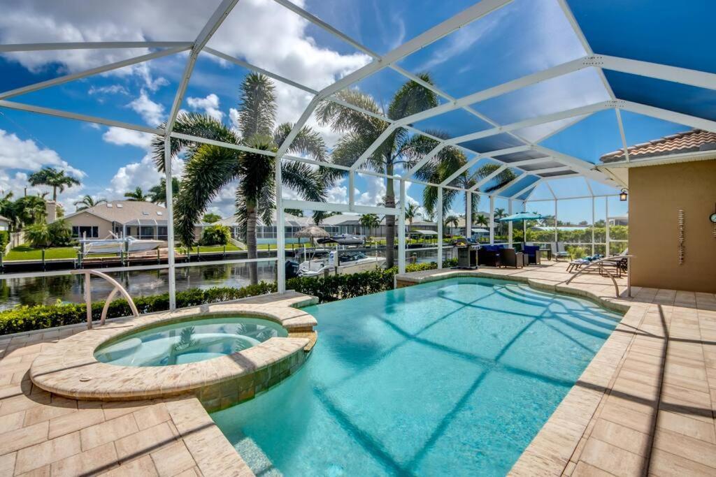 Villa Martinique By Coralvilla Кейп Корал Екстериор снимка